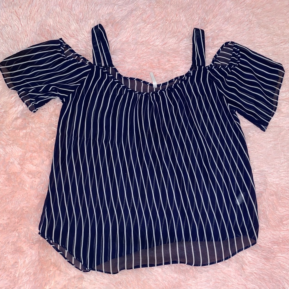 3/$10 💕 See through top